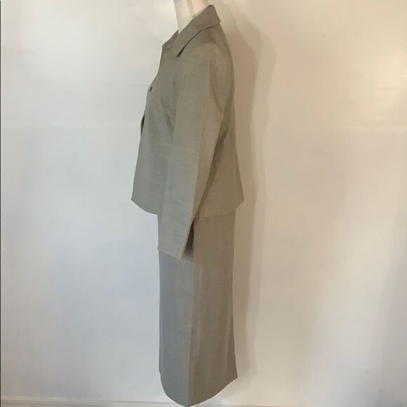 Ann Taylor Stretch Skirt Set Size 4/2 - Picture 6 of 17